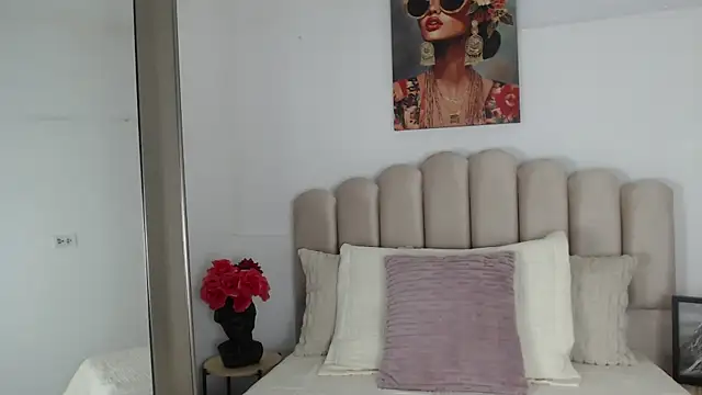 miawhite x1 online show from September 27, 12:56 pm