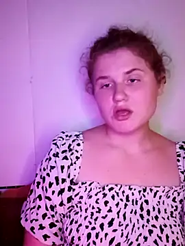 Lana a online show from September 24, 6:40 pm