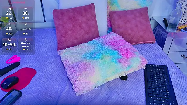 SabrinnaTaylor online show from November 6, 7:31 pm