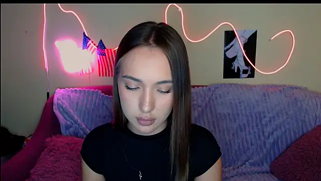 Snapshot of Mia_cutie77 chatting on September 19, 10:58 am Mia cutie77 online show from September 19, 10:58 am