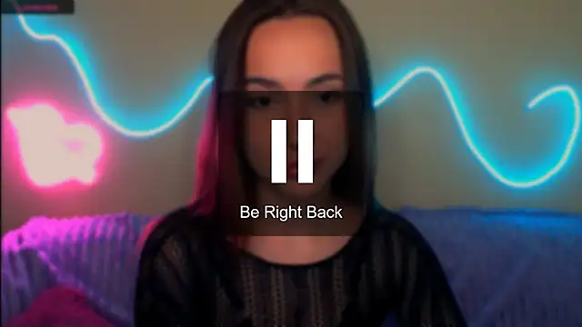 Snapshot of Mia_cutie77 chatting on October 14, 9:45 am Mia cutie77 online show from October 14, 9:45 am