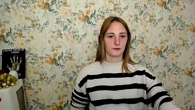 Milana Cutie  online show from October 8, 5:56 am