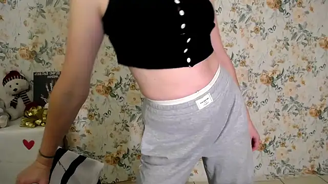 Milana Cutie  online show from October 21, 6:06 am