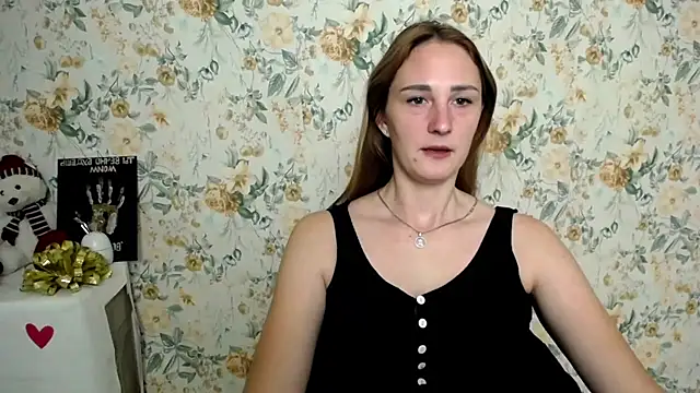 Milana Cutie  online show from October 2, 5:45 am