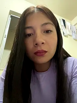 Snapshot of Karlee_Grey1 chatting on October 7, 2:16 am Karlee Grey1 online show from October 7, 2:16 am