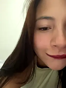 Snapshot of Karlee_Grey1 chatting on September 28, 3:02 am Karlee Grey1 online show from September 28, 3:02 am