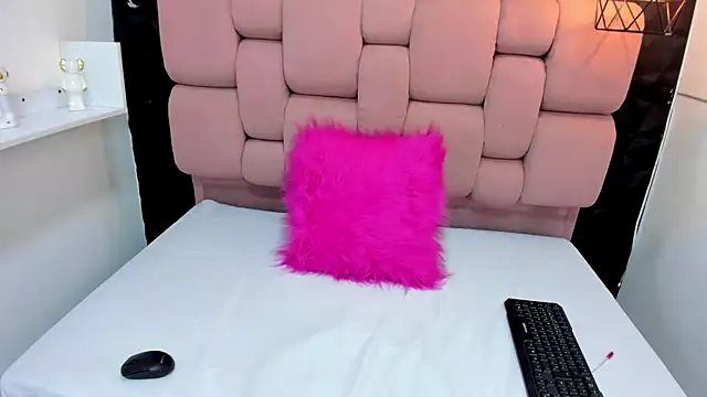 TessaCollinns online show from September 19, 2:05 pm