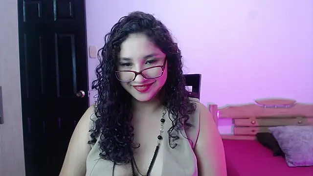 Gia Dior online show from November 17, 12:33 am