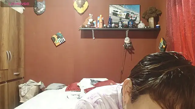 Snapshot of Sasharosee2 chatting on October 31, 12:53 pm Sasharosee2 online show from October 31, 12:53 pm