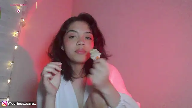 Snapshot of _curiouskitten_ chatting on November 2, 2:48 am curiouskitten online show from November 2, 2:48 am