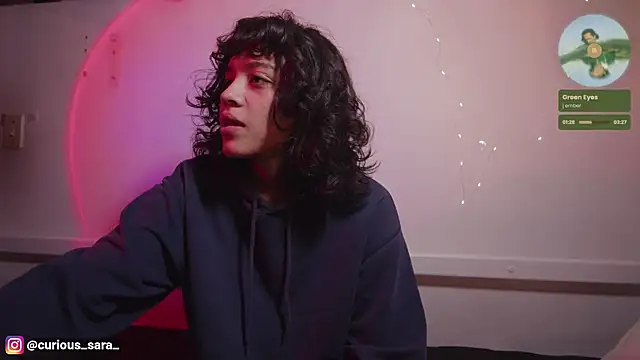 Snapshot of _curiouskitten_ chatting on October 4, 4:29 am curiouskitten online show from October 4, 4:29 am