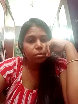 HEENA STRIP online show from September 17, 9:24 pm