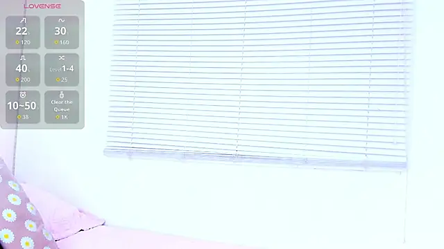 Snapshot of lillit_darkheart_ chatting on October 2, 7:19 pm lillit darkheart online show from October 2, 7:19 pm