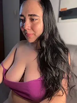 Ssusann Pink online show from September 20, 3:16 am