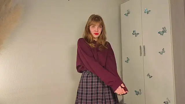 Snapshot of pienaple chatting on September 27, 4:30 am pienaple online show from September 27, 4:30 am