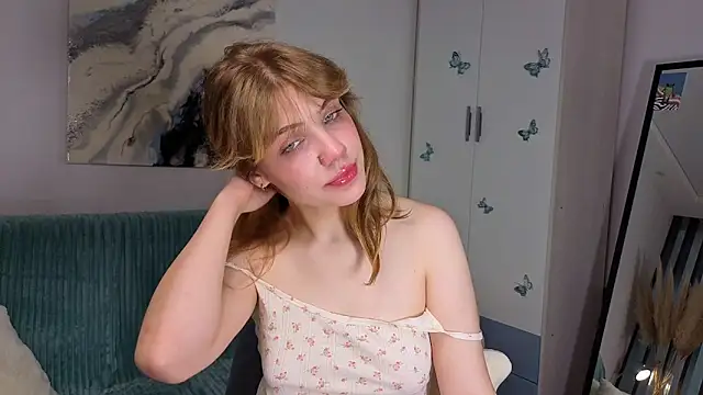 Snapshot of pienaple chatting on September 20, 8:12 am pienaple online show from September 20, 8:12 am