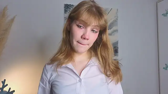 Snapshot of pienaple chatting on October 30, 4:04 am pienaple online show from October 30, 4:04 am