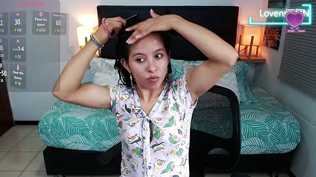 violeta-collinss online show from September 17, 3:37 am