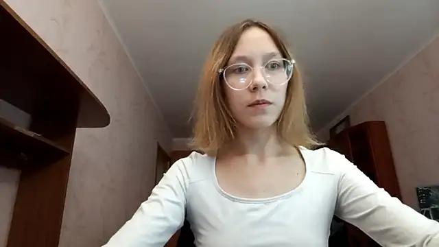 KelseyBresko online show from September 18, 6:17 pm