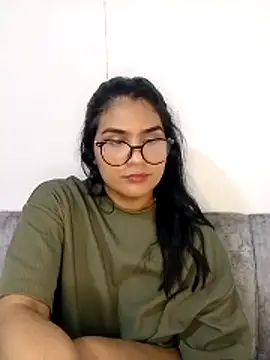 Renata Zoe online show from November 29, 2:48 am