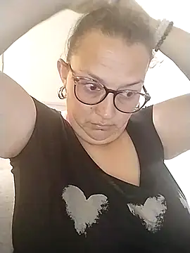 saraqueen-- online show from September 18, 7:12 pm