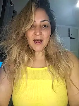 Lunita86 online show from October 26, 3:13 am