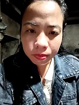 Snapshot of tulipsexy chatting on October 17, 11:13 am tulipsexy online show from October 17, 11:13 am