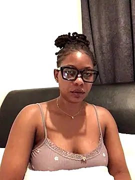 PrincessMelxx online show from September 20, 9:13 pm