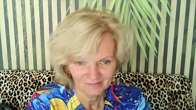 Zoe Steell online show from September 19, 4:33 am