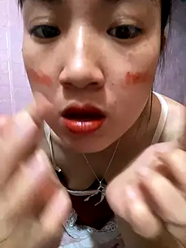 Snapshot of Lina-sexyy chatting on October 22, 7:13 am Lina-sexyy online show from October 22, 7:13 am