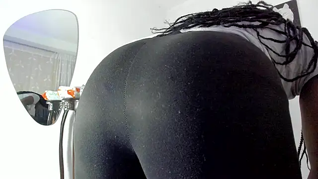 ROOMMYY2 online show from October 9, 1:37 pm