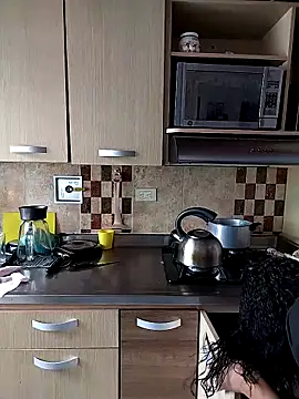 Suzanelee1 online show from October 27, 4:57 pm