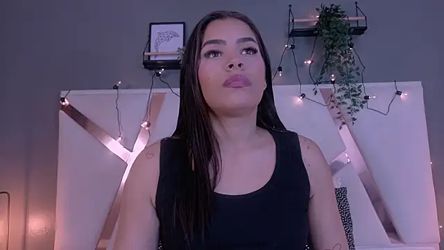 KeendraFox  online show from September 26, 7:33 pm