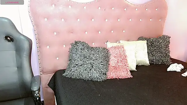 Sophia Stonee online show from November 7, 11:27 am