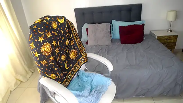 Amber  s online show from October 3, 5:18 pm