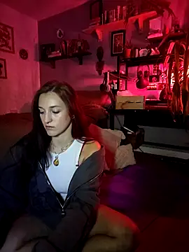 laradoom online show from October 10, 9:52 pm