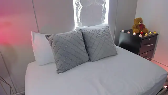 nare celebi  online show from December 20, 2:48 am