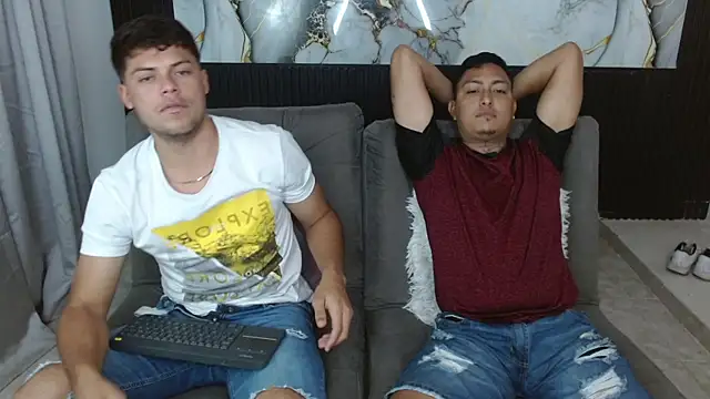santiago n adrian online show from September 19, 12:53 am