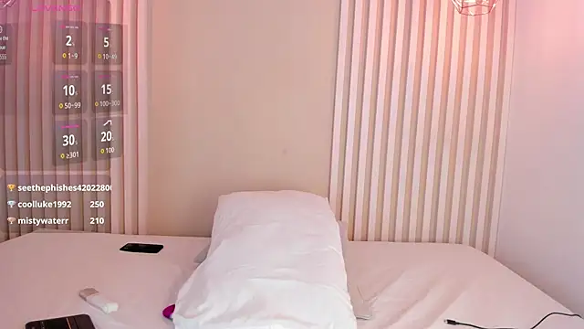 rossvega online show from November 4, 8:25 pm