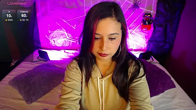 Sara1126  online show from November 3, 9:08 pm