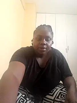 Badassqueen12345 online show from September 19, 11:31 am