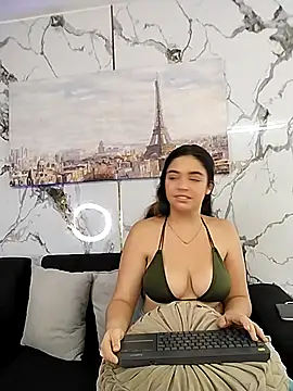 Curvy and Petite aws online show from September 18, 5:17 am