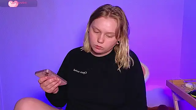 lame cat online show from September 26, 12:08 am