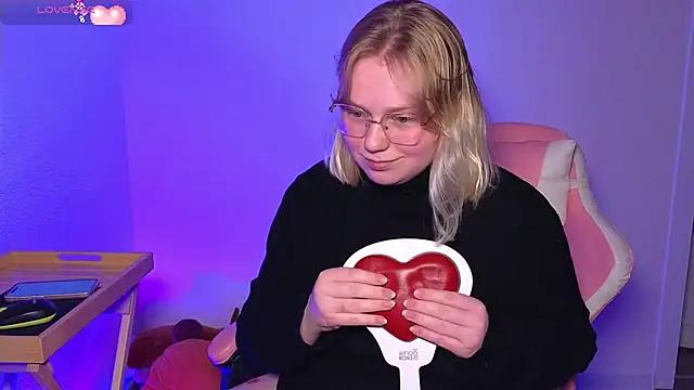 lame cat online show from September 27, 12:18 am