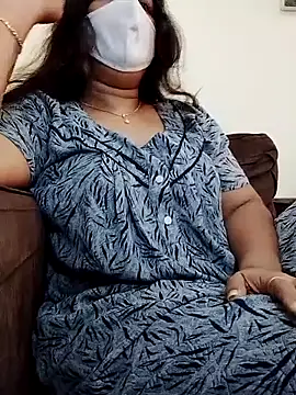 TAMIL AMMUSRI online show from October 27, 7:15 am