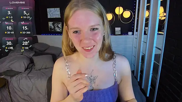 Layla Glam online show from September 21, 1:43 pm