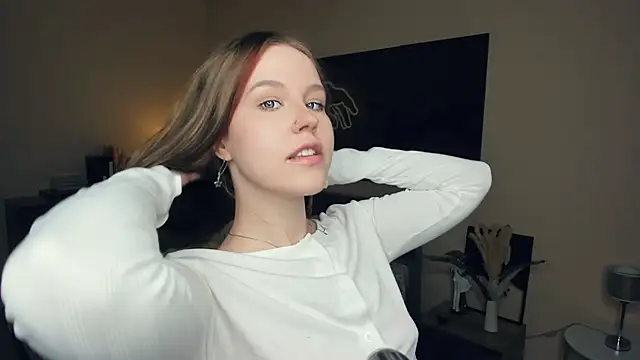 MaliaBourraine online show from September 22, 8:57 am