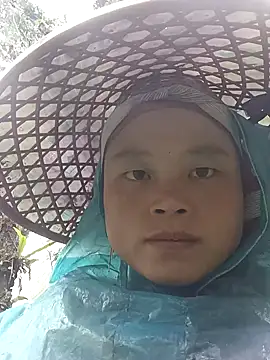 clara-cute online show from November 2, 7:23 am