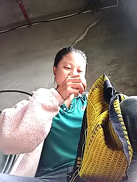 clara-cute online show from October 27, 5:03 am