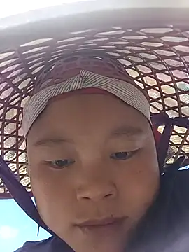 clara-cute online show from October 23, 3:01 am